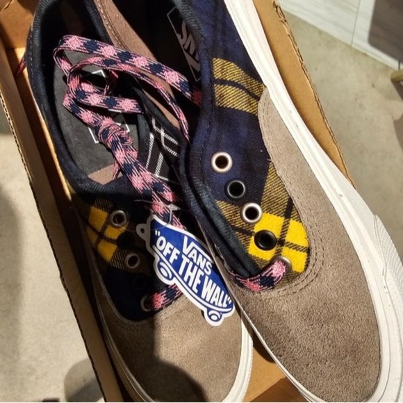 New Vans Authentic Plaid Mixed Olive suede 9.5 ladies - Picture 2 of 4